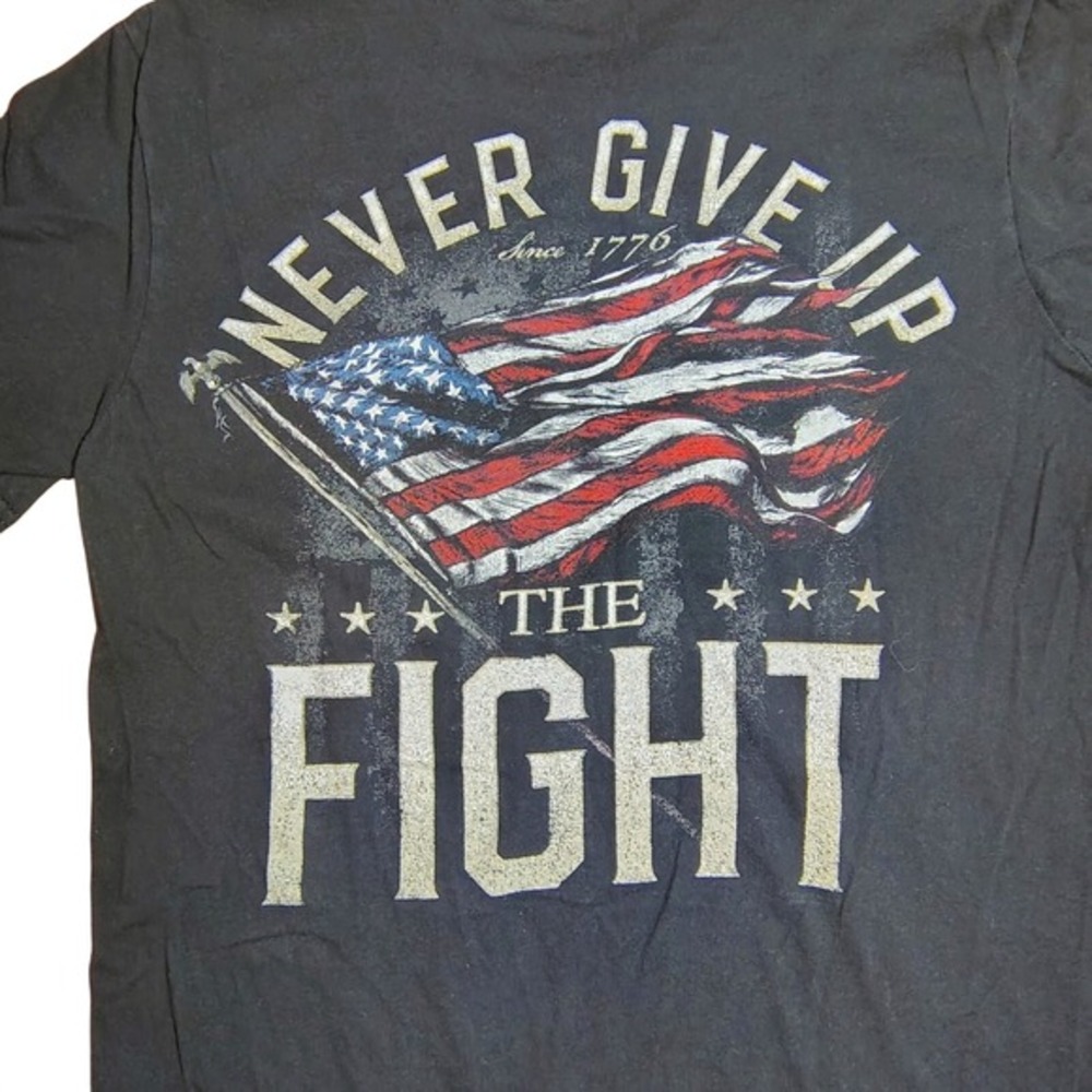 Buck Wear Black T Shirt Mens M American Flag Never Give‎ Up The Fight Graphic